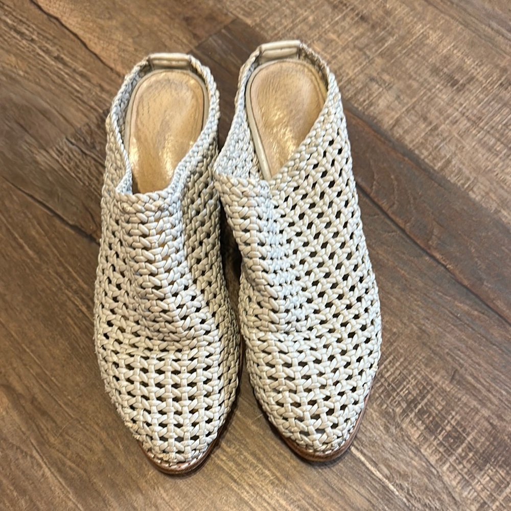INTENTIONALLY BLANK Woven Leather Mules in Light Beige